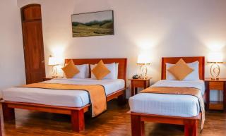 The Golden Legacy Hotel - 7