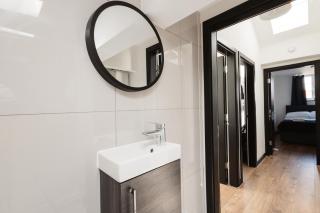 Two Bedroom Executive Pad by Traboule Properties Ltd - Warrington - 1