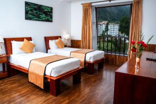 The Golden Legacy Hotel - Nuwara Eliya - 2