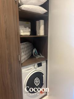 Stylish Spacious Studio, Central London- Zone 1 - 2