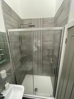 Modern and Stylish Apartment - Walkley - 8