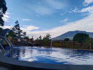 Villa Kaca 88 - Cinengangirang - 4