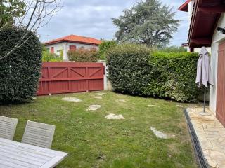 Studio Duplex Parlementia, Jardin, plage et village à pied - Guéthary - 3