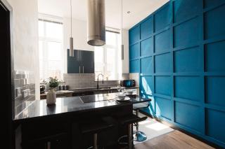 Stylish Town Centre Suite by Traboule Properties LTD - Warrington - 0