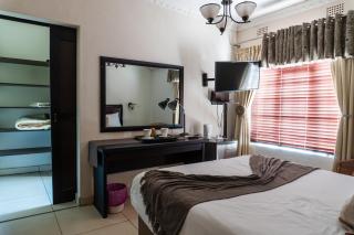 Steffis Sun Lodge - - 4
