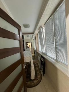 Spacious Modern Apartment mins drive to City Center - Chişinău - 2
