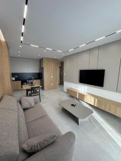 Aron's Apartment 206, 1st Floor - Golem - 0
