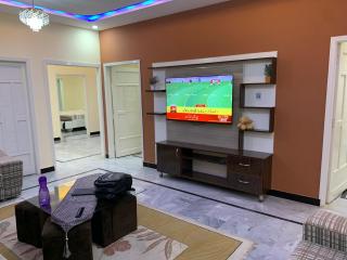 Luxurious 5 Bedroom Mansion Upper Portion Near Gerry Visa Park Road Islamabad - 9