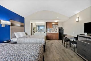 Blue Wave Inn - 7