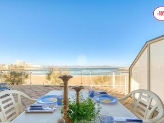 Apto. Vista Mar - Wifi, piscina comunitaria, parking, 1ª línea de la playa. - ES-89-130 - 0