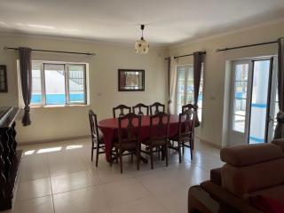 Dorms & Doubles Guest House Peniche - 5