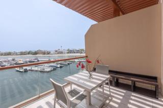 StayShort - Chic Studio in Palm Jumeirah Sleeps 2 with Balcony - 0