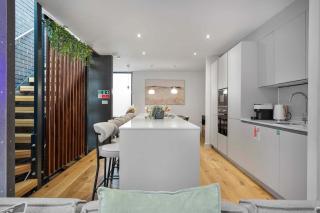 West Townhouse by CasaCity - Manchester - 8