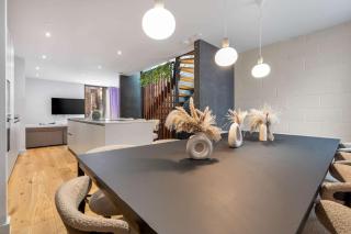 West Townhouse by CasaCity - 6