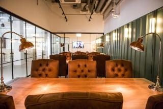 Student Only, Bronze Studio Mid Level White City - 4