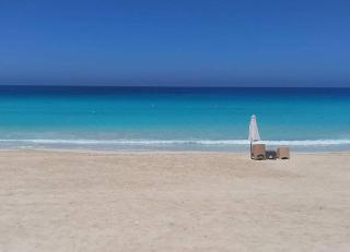 Cheerful 2-bedrooms chalet villa in Baghoush Resort - Marsa Matruh - 0
