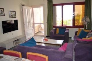 Cheerful 2-bedrooms chalet villa in Baghoush Resort - Marsa Matruh - 4
