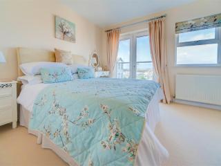 3 Bed in Shanklin IC113 - Shanklin - 4