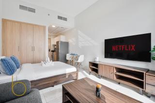 Bookable - Alexis Tower, Studio Room with Balcony - 3