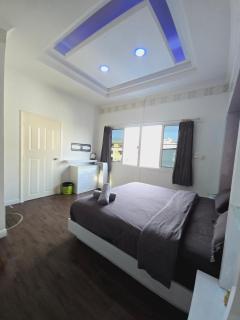 Titanic Residence-5 Minutes Walk to Walking Street - Pattaya - 4