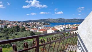 A apartment with balcony and the sea view - 3