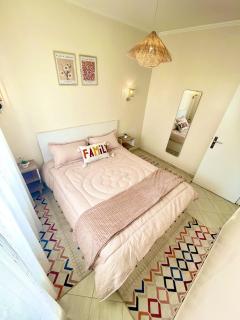 Chic Design Stay With a Chocolate Welcome Gift - 9