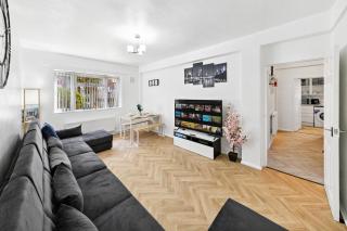 Balham Luxury Apartment 6 Min Walk to Underground and Overground Prime Balham Location - London - 2