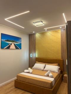 Golden House - Pisa - 7