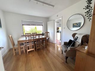 THE VILLAGE HOUSE on Wild Atlantic Way CLARINBRIDGE VILLAGE - Galway - 1