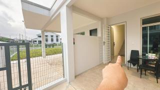 2 Bedroom Townhouse Homestay In Bandar Dato Onn - 4