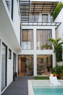 Villa Patagonia - Luxury 4BR - 2 Min to Beach - Canggu - 0