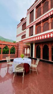 Chauhan Sheraton Resort - 6