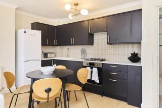 Finsbury Park Two-Bed Split-Level Flat - London - 5