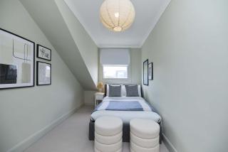 Finsbury Park Two-Bed Split-Level Flat - London - 3