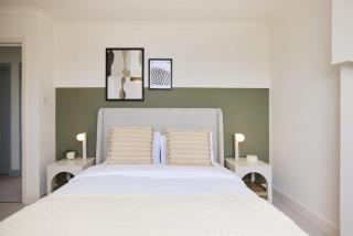 Finsbury Park Two-Bed Split-Level Flat - London - 1