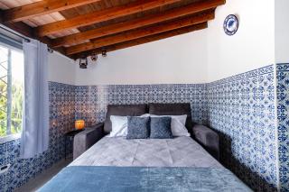 Blue Tile Home - 9