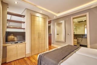 Washington Parquesol Suites & Hotel - Valladolid - 1