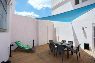 Emily in Athens - Central Veranda flat with Starlink - 0