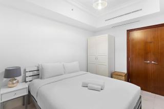 Sleek and Spacious 2BR at Dubai Marina, Near Beach - 1