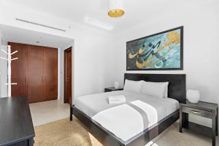 Sleek and Spacious 2BR at Dubai Marina, Near Beach - 2