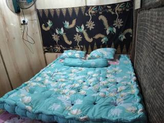 Karen Tibura Homestay - - 4