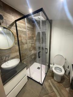 Charmant logement indépendant avec patio - 2