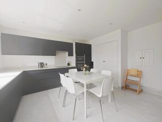 4 Bed in Finstock oc-j32524 - - 4