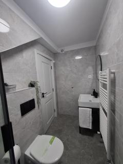 Tiny Urban Escape - 6