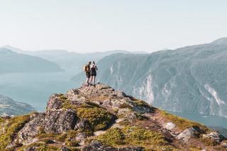 Luxury Nordic Suite with Private Sauna and Panoramic Mountain Views - Stranda - 6