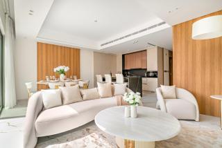 3BR Luxury Townhouse with Garden - 0