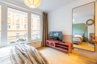 Designer Prague Studio in a Vibrant Neighborhood - Prague - 7