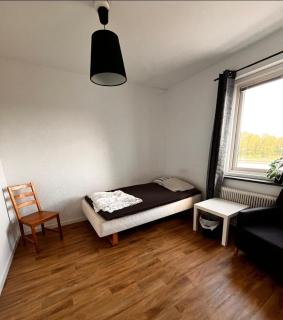 Central lägenhet med balkong i Ockelbo - 3