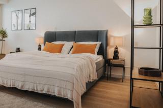 DOWNTOWN Apartment mit Luxusbad am Hafen nur 5 Minuten zu Fuß in die Innenstadt und zum Bahnhof! - Oldenburg - 7