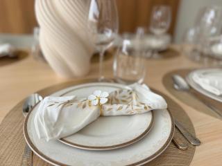 3BR Luxury Townhouse with Garden - 4